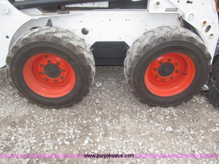 image for item F7230 2007 Bobcat S150 skid steer
