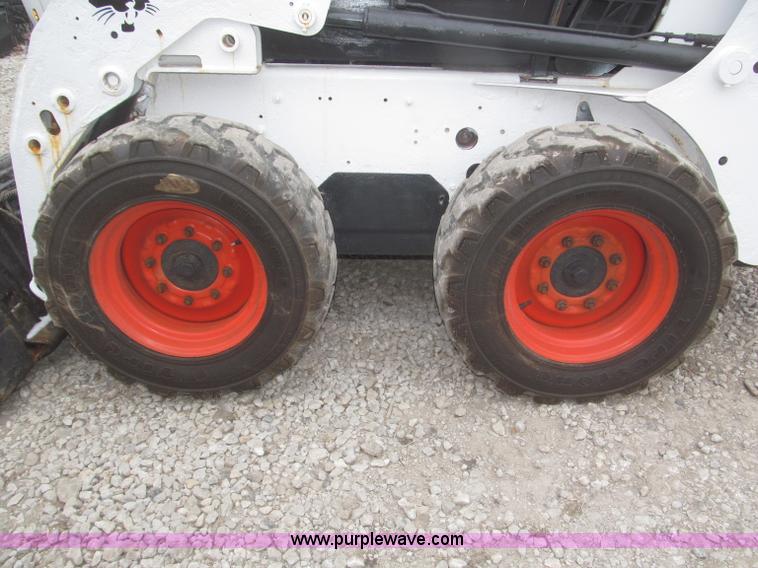 image for item F7230 2007 Bobcat S150 skid steer