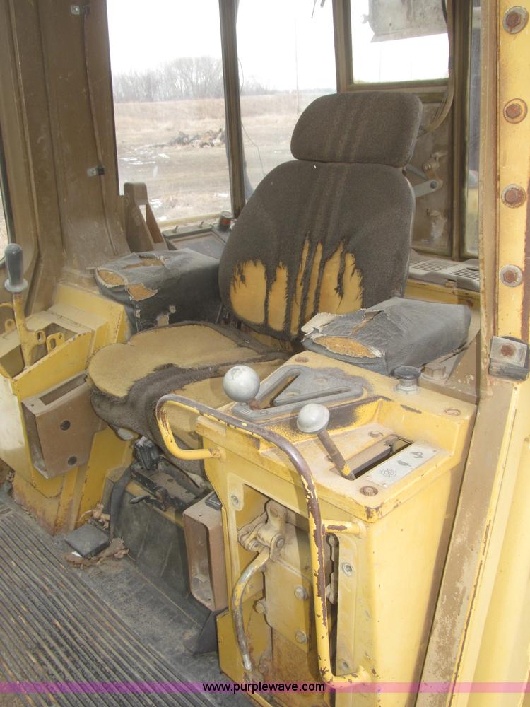 image for item F7232 1990 Caterpillar 953 LGP track loader
