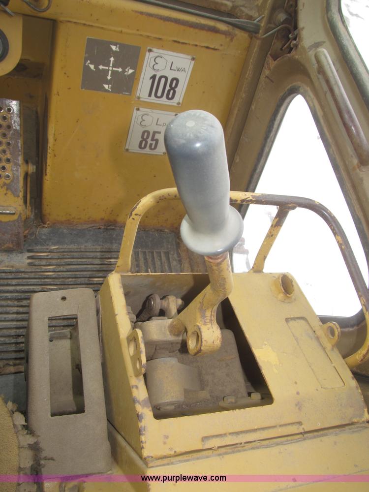 image for item F7232 1990 Caterpillar 953 LGP track loader