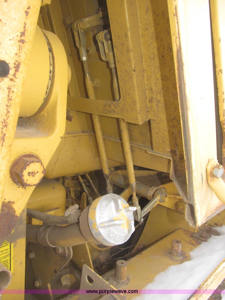 image for item F7232 1990 Caterpillar 953 LGP track loader
