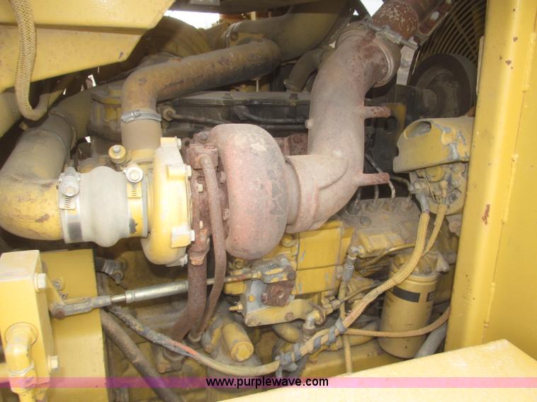 image for item F7232 1990 Caterpillar 953 LGP track loader
