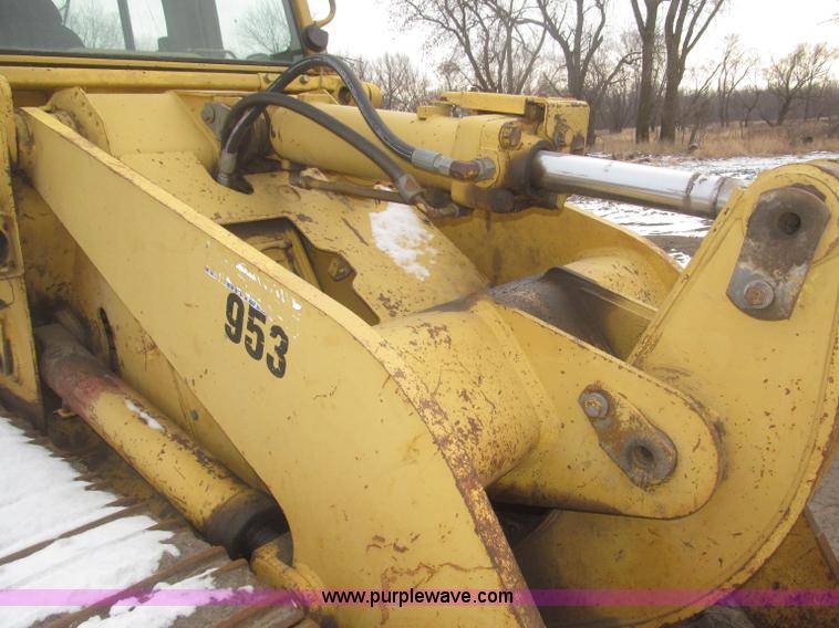 image for item F7232 1990 Caterpillar 953 LGP track loader