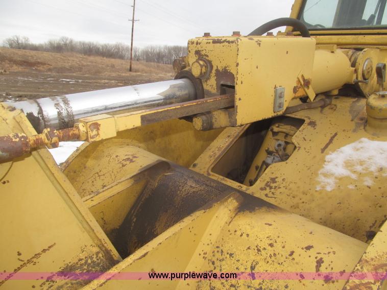 image for item F7232 1990 Caterpillar 953 LGP track loader