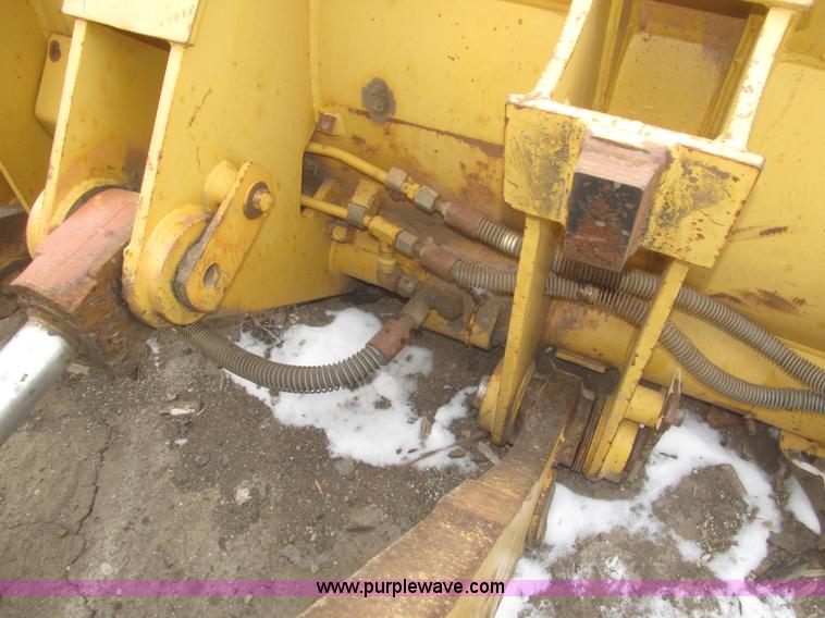 image for item F7232 1990 Caterpillar 953 LGP track loader
