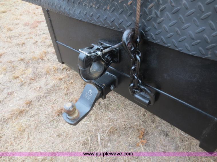 image for item F8139 1999 Freightliner FL80 winch truck