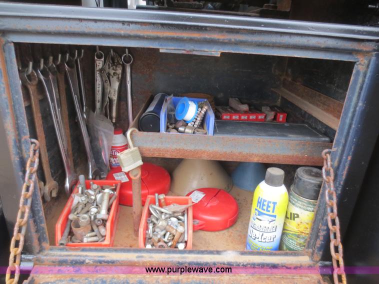 image for item F8140 1984 GMC TopKick winch truck