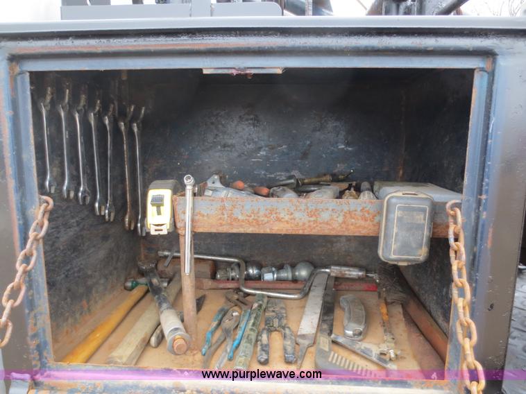 image for item F8140 1984 GMC TopKick winch truck