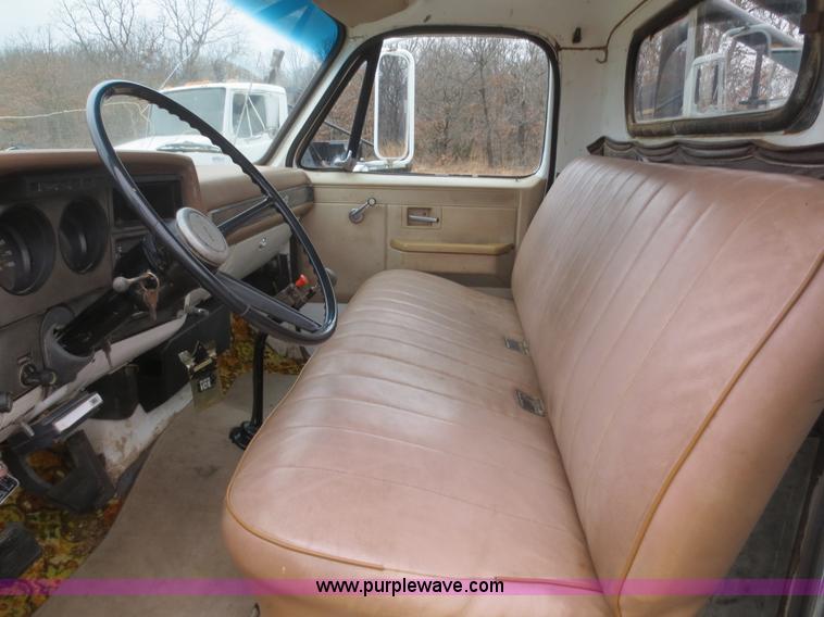 image for item F8140 1984 GMC TopKick winch truck