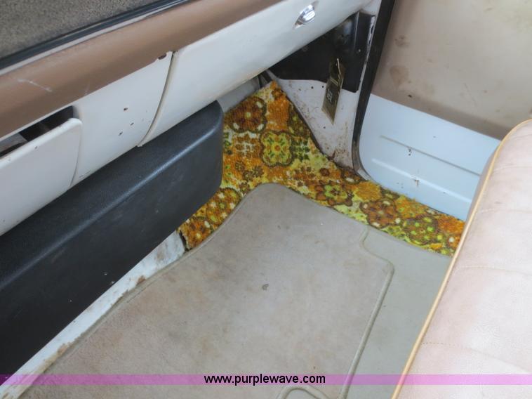 image for item F8140 1984 GMC TopKick winch truck