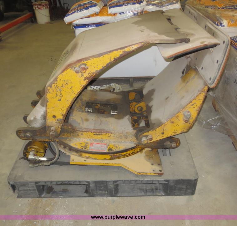 image for item F8141 Cas Cape Roll LLP lift truck attachment