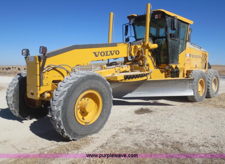 image for item F8146 2007 Volvo G930 articulated motor grader