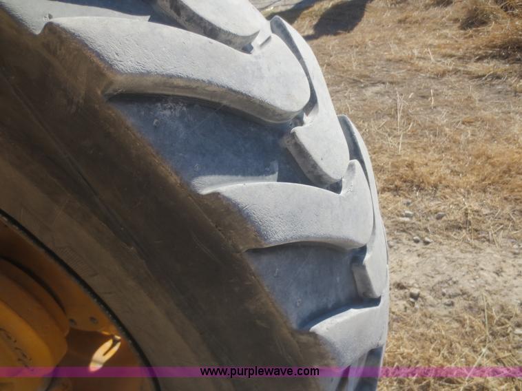 image for item F8146 2007 Volvo G930 articulated motor grader