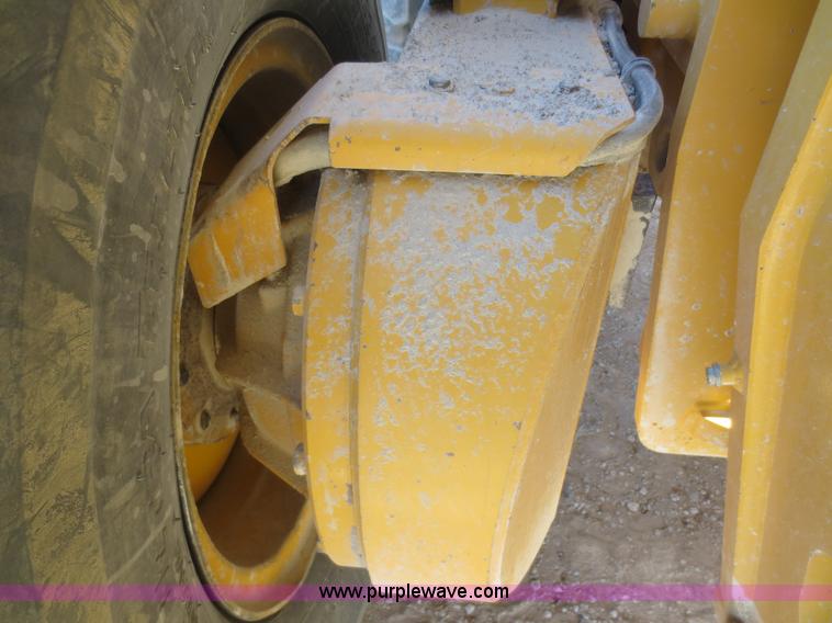 image for item F8146 2007 Volvo G930 articulated motor grader