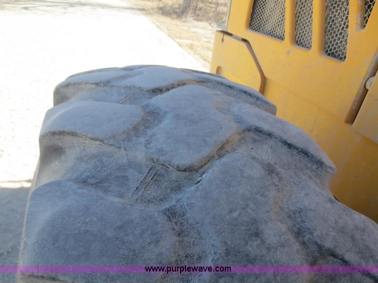 image for item F8146 2007 Volvo G930 articulated motor grader