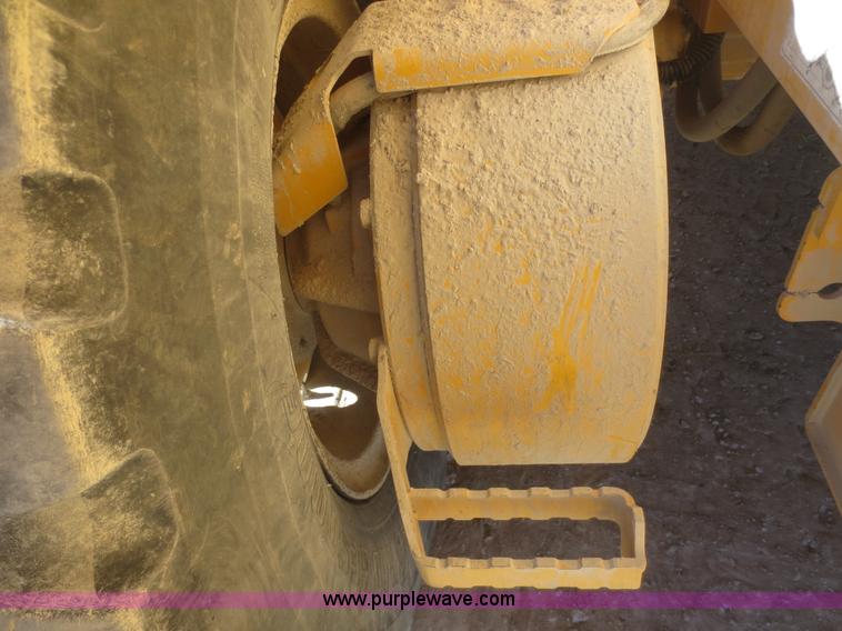 image for item F8146 2007 Volvo G930 articulated motor grader