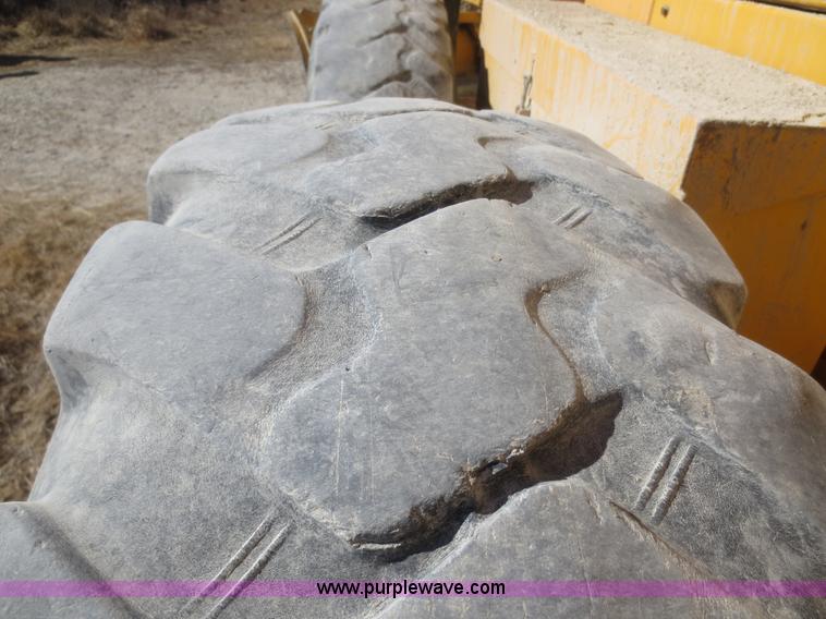 image for item F8146 2007 Volvo G930 articulated motor grader