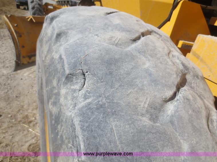 image for item F8146 2007 Volvo G930 articulated motor grader