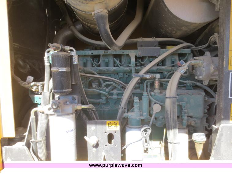 image for item F8146 2007 Volvo G930 articulated motor grader