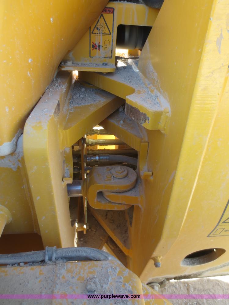 image for item F8146 2007 Volvo G930 articulated motor grader