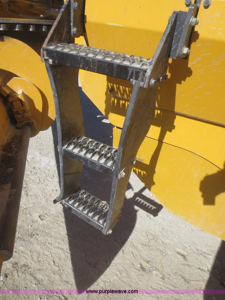 image for item F8146 2007 Volvo G930 articulated motor grader