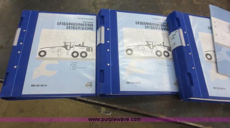 image for item F8146 2007 Volvo G930 articulated motor grader