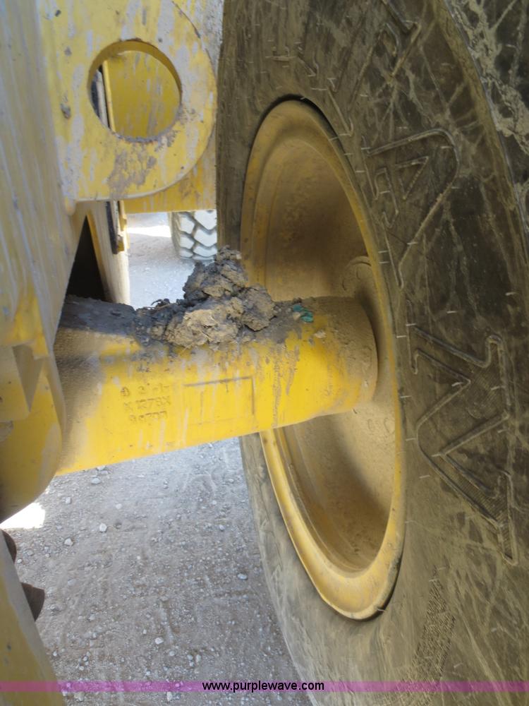 image for item F8147 2002 Komatsu WA250-3L wheel loader