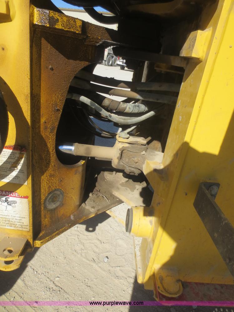 image for item F8147 2002 Komatsu WA250-3L wheel loader