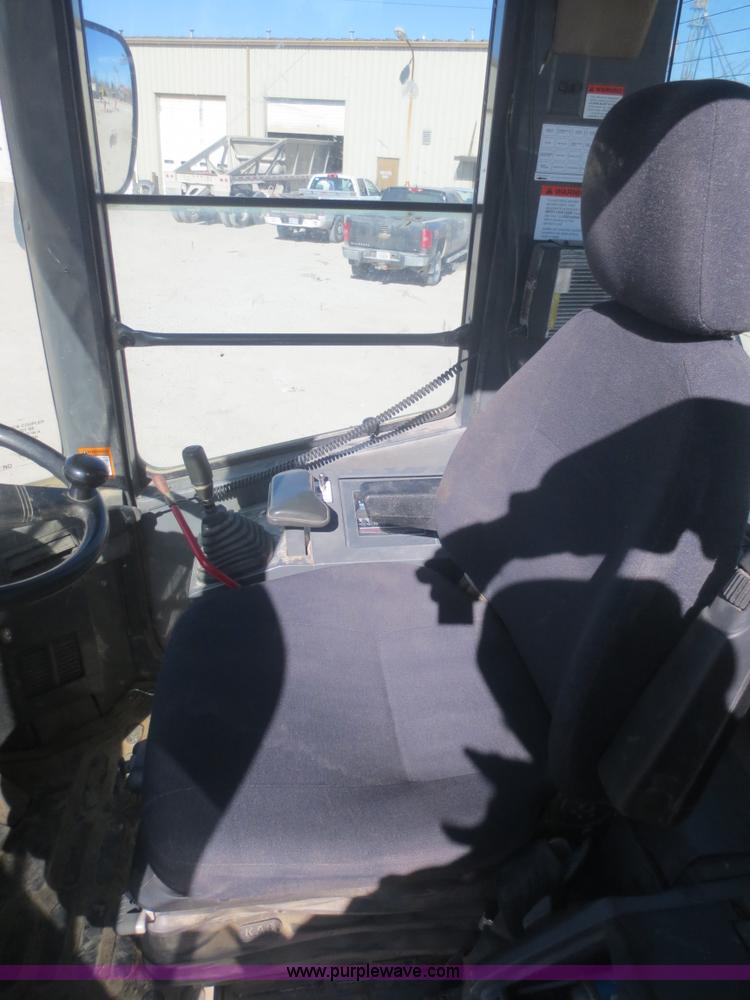 image for item F8147 2002 Komatsu WA250-3L wheel loader