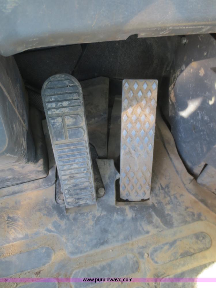 image for item F8147 2002 Komatsu WA250-3L wheel loader