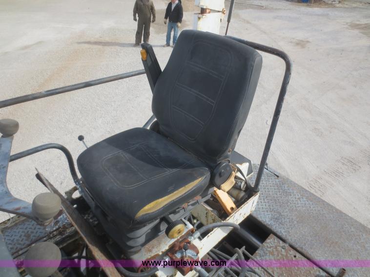 image for item F8150 ABG-Werke Titan 311 paver