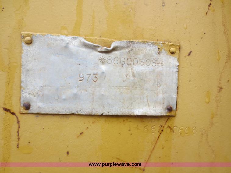 image for item F8167 1984 Caterpillar 973 track loader