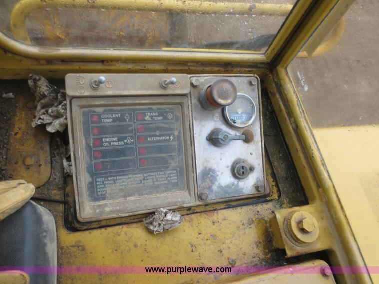 image for item F8167 1984 Caterpillar 973 track loader