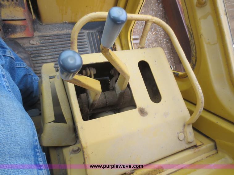 image for item F8167 1984 Caterpillar 973 track loader