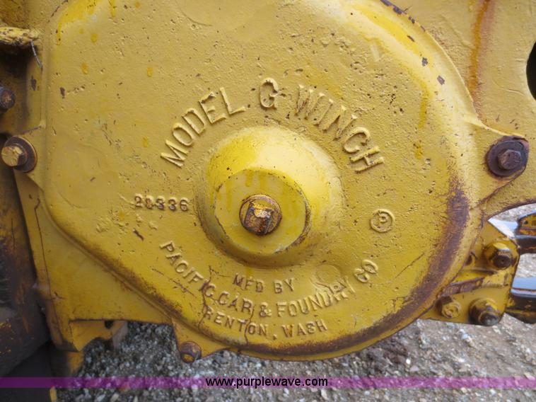 image for item F8168 Caterpillar D8H dozer