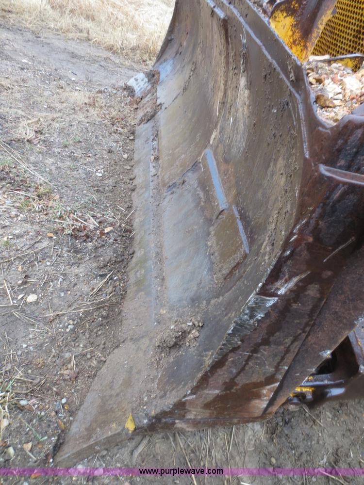 image for item F8168 Caterpillar D8H dozer