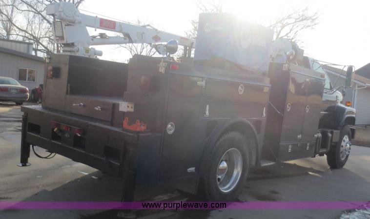 image for item F8172 1999 GMC C7500 service truck