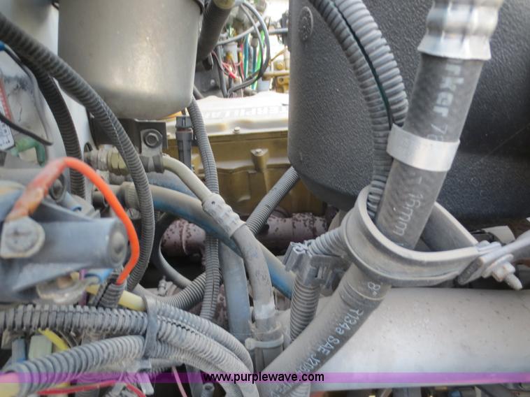 image for item F8172 1999 GMC C7500 service truck