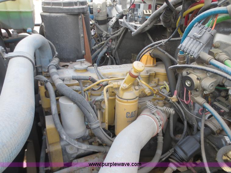 image for item F8172 1999 GMC C7500 service truck