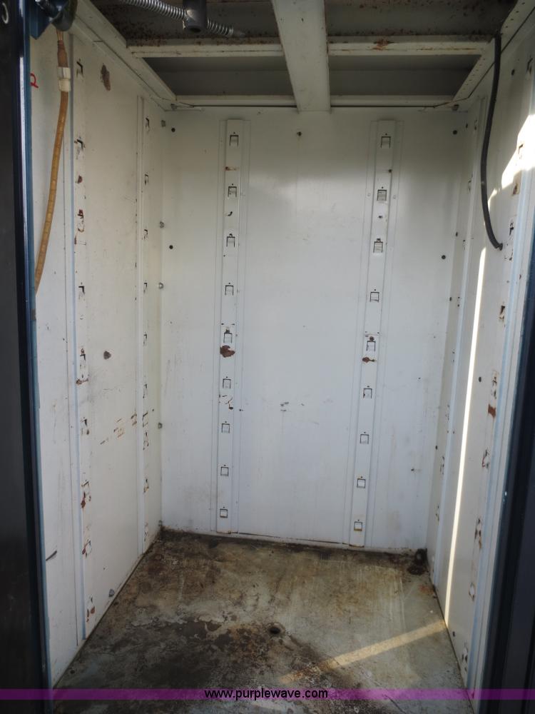 image for item F8172 1999 GMC C7500 service truck