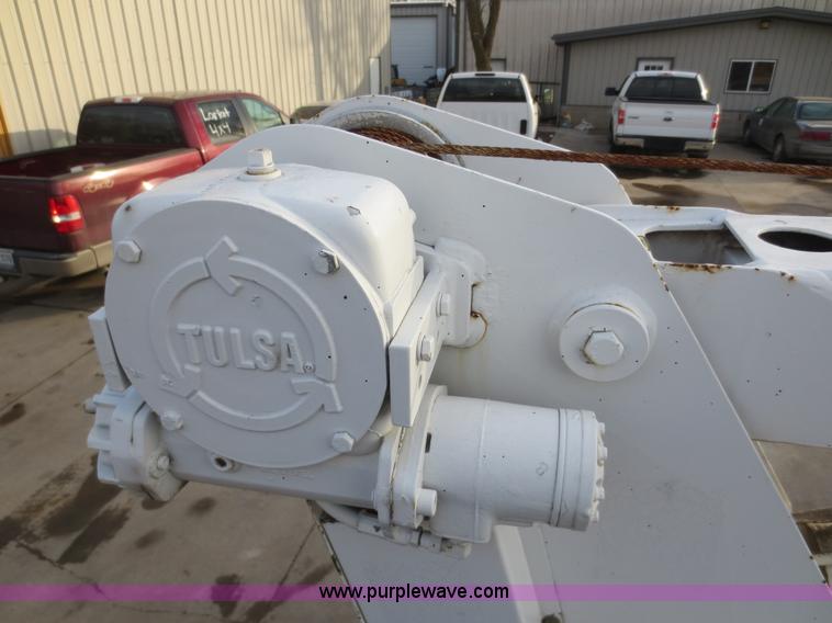 image for item F8172 1999 GMC C7500 service truck