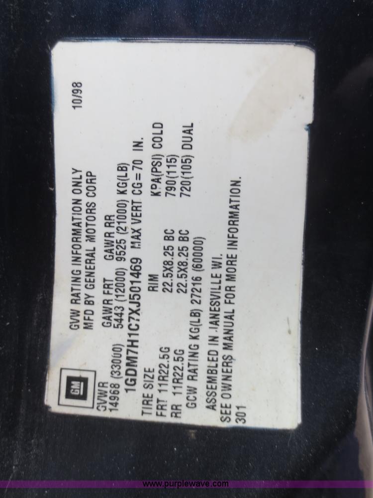 image for item F8172 1999 GMC C7500 service truck