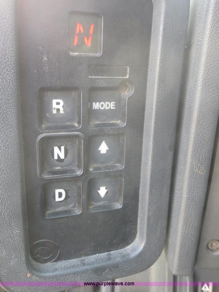 image for item F8172 1999 GMC C7500 service truck