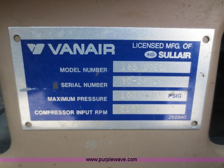 image for item F8172 1999 GMC C7500 service truck