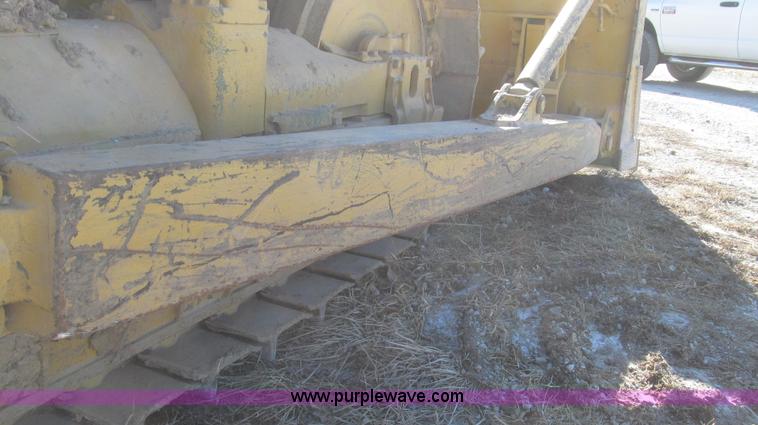 image for item G2220 1972 Caterpillar D7F dozer
