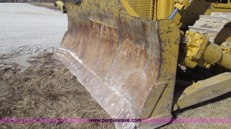 image for item G2220 1972 Caterpillar D7F dozer