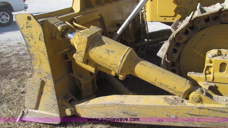 image for item G2220 1972 Caterpillar D7F dozer