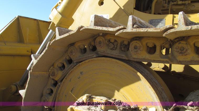 image for item G2220 1972 Caterpillar D7F dozer