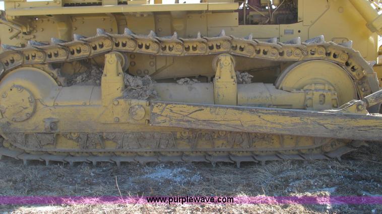 image for item G2220 1972 Caterpillar D7F dozer