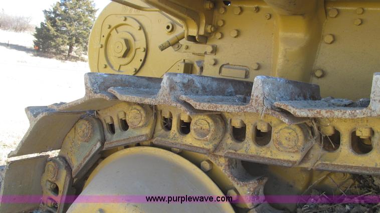 image for item G2220 1972 Caterpillar D7F dozer